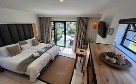 Pelican Lodge Guesthouse